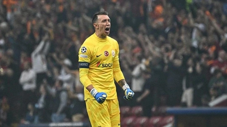 Ülkesine dönen Muslera'dan transfer itirafı