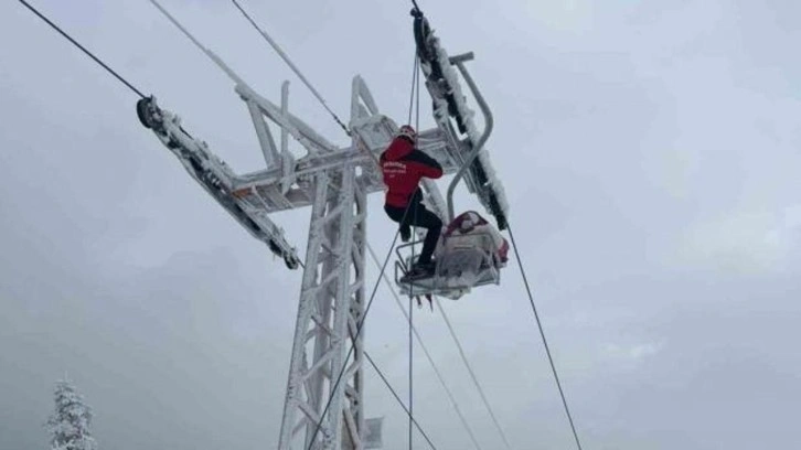 Uludağ'da 40 kişi mahsur kaldı