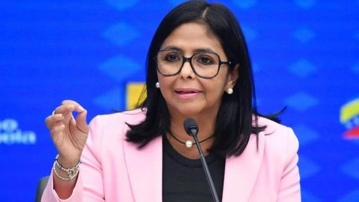 Venezuela'dan ABD'ye "51. eyalet" resti: Direneceğiz