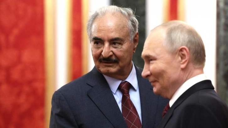 Vladimir Putin Hafter'i kabul etti