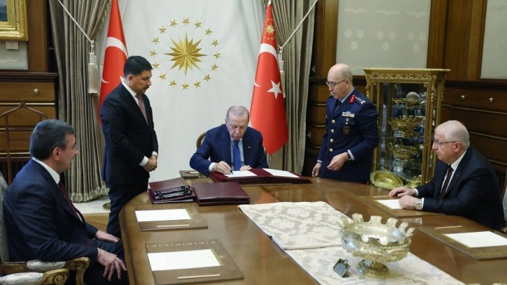 Yüksek Askeri Şura kararları Resmi Gazete'de
