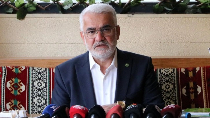 Zekeriya Yapıcıoğlu'ndan 'saltanat' mesajı