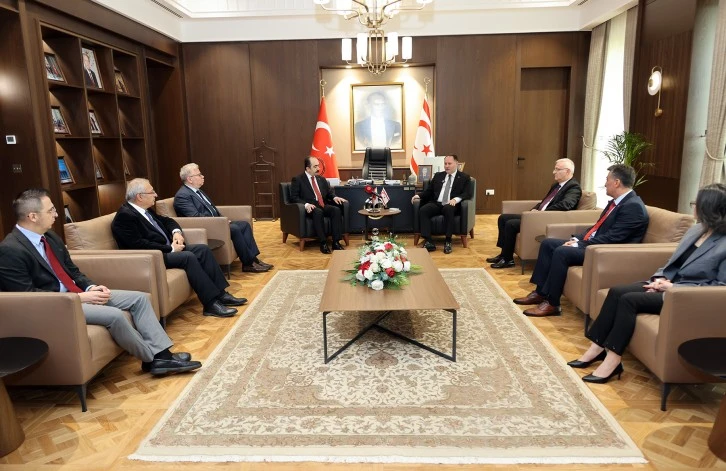  Cumhuriyet Meclisi Başkanı &Ouml;zt&uuml;rkler, T&uuml;rk Tarih Kurumu heyetini kabul etti