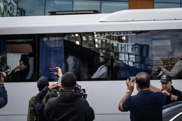 İstanbul'daki uyuşturucu operasyonunda Adli Tıp'a götürülen ünlü isimlerin işlemleri tamamlandı