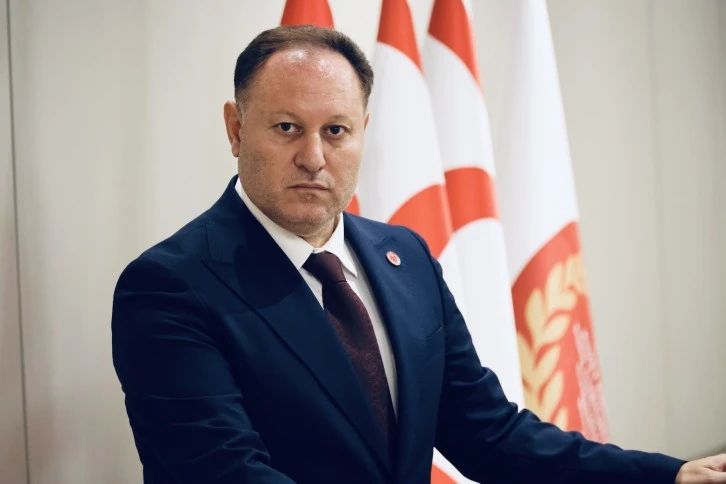 Meclis Başkanı Öztürkler Atatürk’ü andı
