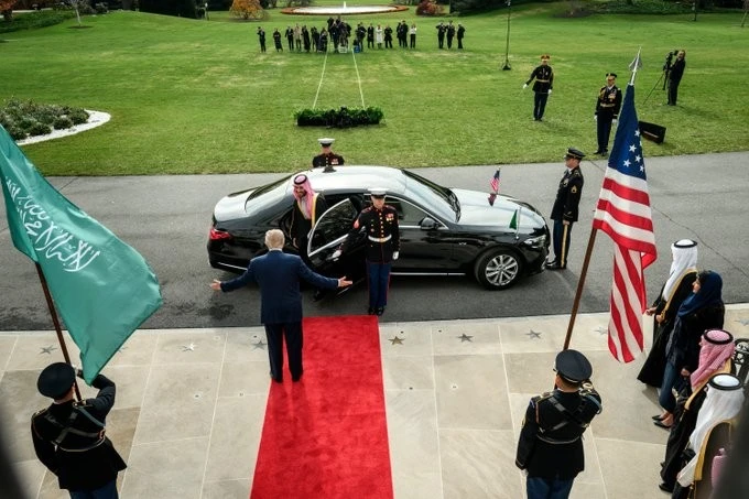 Trump, Suudi Arabistan'ı "NATO Üyesi Olmayan Önemli Müttefik" ilan etti
