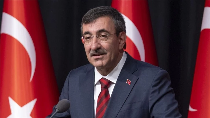 Türkiye Cumhurbaşkanı Yardımcısı Yılmaz: "Enflasyon genel olarak aşağı inmeye devam edecek"