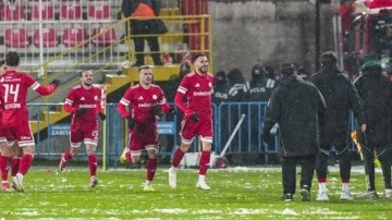 1. Lig'de alt sıralar karıştı: K&uuml;me d&uuml;şme hattındaki takım 5-0 kazandı