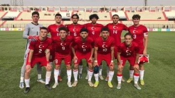 19'luk T&uuml;rk yıldız resmen Juventus'ta! Kenan Yıldız'la takım arkadaşı oldular