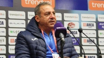 4-1'lik yenilgi sonrası oyuncularını kutladı