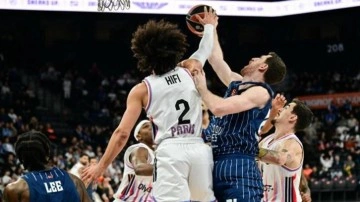 Anadolu Efes evinde 5 sayıyla kaybetti