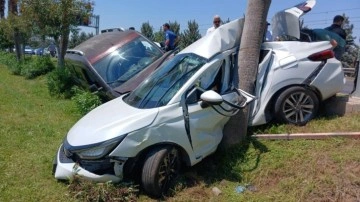 Antalya'da can pazarı! Feci kaza polis aracına çarpmasıyla son buldu