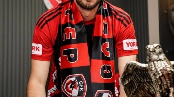 Arda Kızıldağ, 2 yıllık yeni sözleşmeye 'evet' dedi