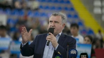 Bakan Bak, Karadeniz-Hazar Ülkeleri Karate Şampiyonası'nın açılışına katıldı