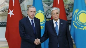 Başkan Erdoğan, Tokayev ile görüştü