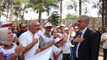 Belediyeden işçilere 8 bin lira zam