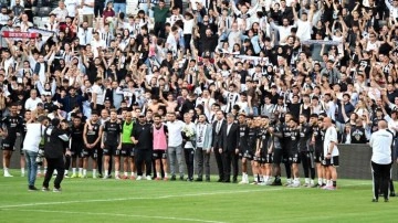 Beşiktaş’tan taraftara açık antrenman