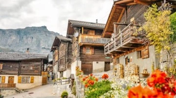 Bu k&ouml;ye taşınanlara &ccedil;ılgın teşvik: Her yetişkin i&ccedil;in 25 bin, her &ccedil;ocuk i&ccedil;in 12 bin dolar!