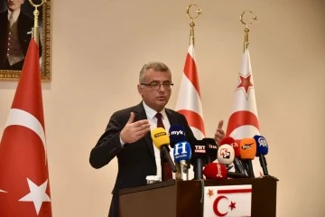  Cumhurbaşkanı Erhürman, Hristodulidis görüşmesi sonrası basın toplantısı düzenledi: &quot;Çözüm atmosferinin oluşması için 10 maddelik öneri sunduk&quot;