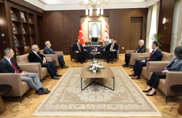  Cumhuriyet Meclisi Başkanı &Ouml;zt&uuml;rkler, T&uuml;rk Tarih Kurumu heyetini kabul etti