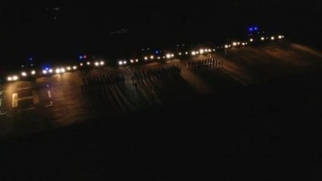 Diyarbakır’da 12 milyon 389 bin adet kök kenevir ve skunk ele geçirildi