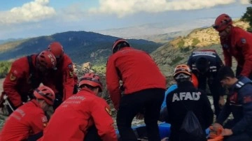Doğa yürüyüşü kabusa döndü! Yaralı dağcı askeri helikopterle kurtarıldı