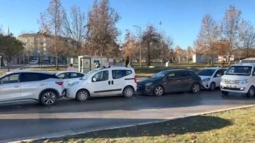 Elazığ'da buzlanma: 6 ara&ccedil; birbirine girdi!