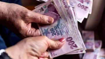 Emeklileri sevindiren gelişme: En d&uuml;ş&uuml;k emekli aylığını artıran teklif kabul edildi