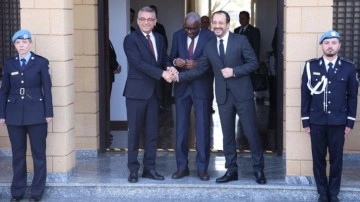 Erhürman ile Hristodulidis ilk kez bir araya geldi