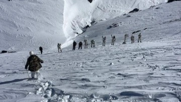 Fas'ta &ccedil;ığ 3 can aldı!