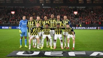 Fenerbahçe'de zorunlu değişiklik! Sakatlanıp çıktı
