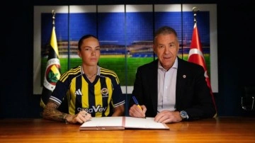 Fenerbahçe, Galatasaray'ın golcü yıldızını transfer etti