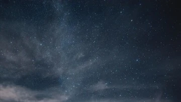 Gökbilimciler, evrenin ilk dönemlerinde oluşan bir kara deliği keşfetti