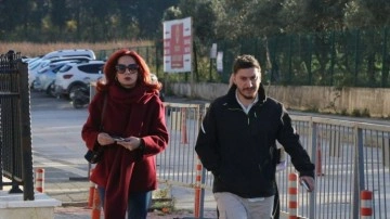 G&uuml;ll&uuml;'n&uuml;n oğlundan canlı yayında flaş s&ouml;zler: Ablamın b&ouml;yle bir karakteri vardır!