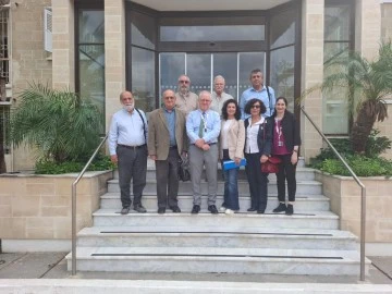 İki toplumlu Birleşik Kıbrıs Barış İnisiyatifi İngiliz Yüksek Komiseri ile görüştü