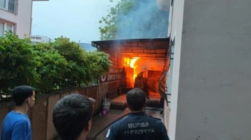 İnegöl'de öğrenci yurdunda yangın paniği!