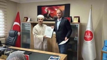 İngiliz Simon, sevdiği kadın için Müslüman oldu