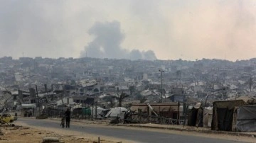 İşgalci İsrail ateşkese rağmen okulu vurdu: 10 Filistinli yaralandı!