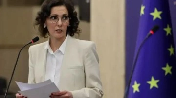 İsrailin şehit ettiği gazeteci için AB Komisyonundan tepki geldi