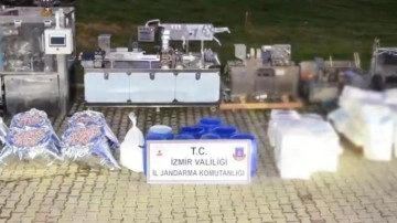 İzmir'de 1,6 ton uyuşturucu hap ham maddesi ele ge&ccedil;irildi