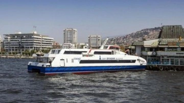 İzmir'de arabalı vapur seferleri iptal edildi