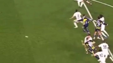 Kadık&ouml;y'de VAR devrede! Fenerbah&ccedil;e penaltı kazandı