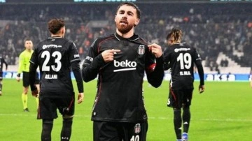 Kaptan gemisini kurtardı! Beşiktaş, Dolmabah&ccedil;e'de 10 kişiyle kazandı