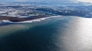 Kar yağışları can oldu! Sapanca G&ouml;l&uuml;'nde sevindiren y&uuml;kseliş
