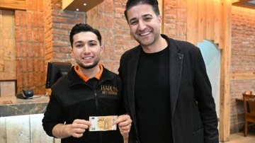 Kayseri&rsquo;de turist 50 lira yerine 50 euro bahşiş verdi!