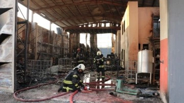 Kocaeli'de kozmetik fabrikasında çıkan yangında ölü sayısı 7'ye yükseldi