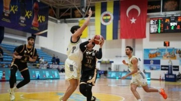 Konya B&uuml;y&uuml;kşehir Belediyespor deplasmanda Fenerbah&ccedil;e'yi devirdi!