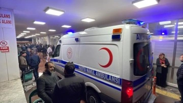 Kurye, sipariş g&ouml;t&uuml;rd&uuml;ğ&uuml; 2 kardeşi bı&ccedil;akla yaraladı