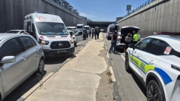 Manisa'da 4 aracın karıştığı zincirleme kaza: 7 yaralı