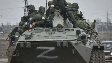 NATO duyurdu! Orduda hareketlilik! Büyük bir yığma yapılıyor! Saldırı iddiasına jet cevap!